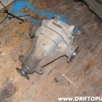 Place the differential in your work area.