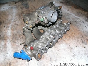 The CA18DET lower intake manifold and the CA16DE upper intake manifold test fit together.