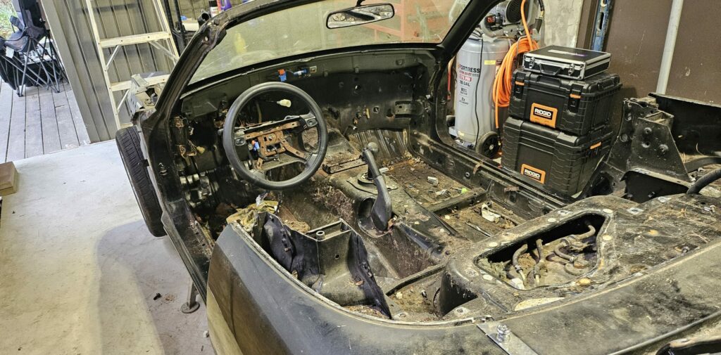 Image of the 1991 Mazda Miata Exo Car Build Guide Part 1 aftermath.