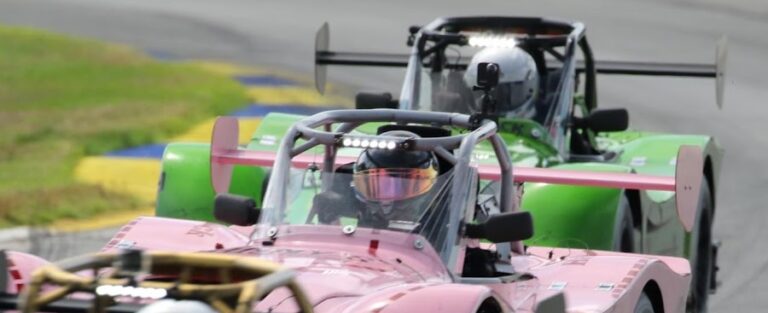 Visually, the Thunder Roadster Extreme series looks just like GTR with a lot more oomph.